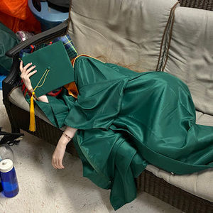 Meet your Posher, Eva